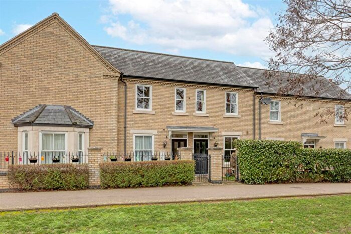 2 Bedroom Maisonette For Sale In Doyle Place, Fairfield, SG5