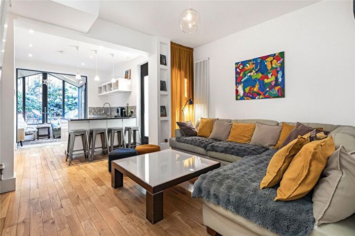 3 Bedroom Terraced House To Rent In Blondin Street, London, E3