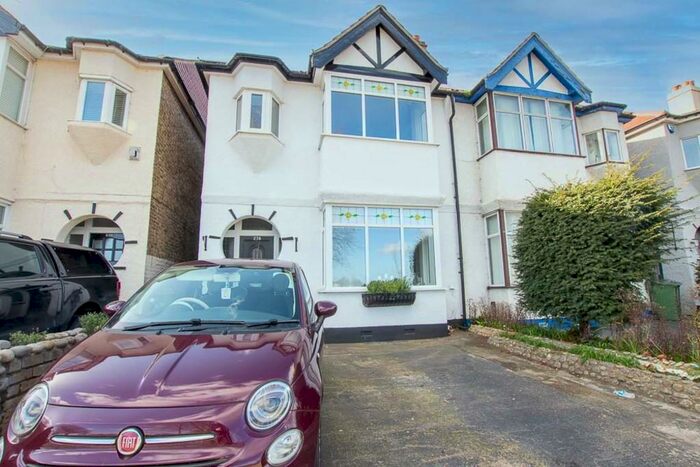 3 Bedroom Semi-Detached House To Rent In Footscray Road, New Eltham, SE9