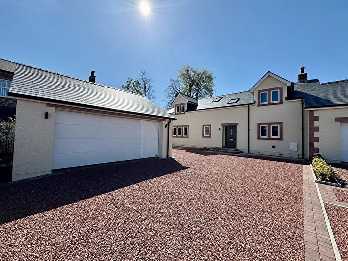 4 Bedroom Semi-Detached House For Sale In Greensyke Court, Carlisle, CA5