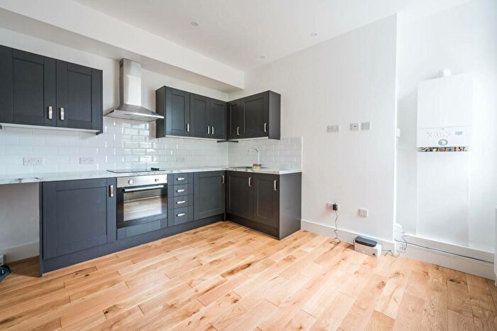 1 Bedroom Flat To Rent In Herne Hill, Herne Hill, London, SE24