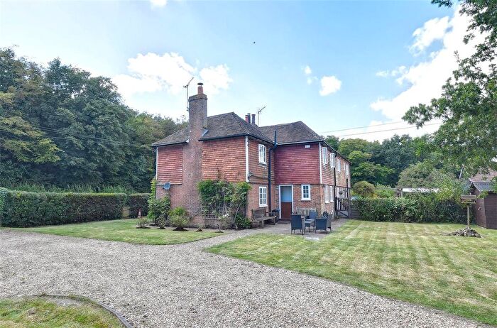 3 Bedroom Semi-Detached House To Rent In Woodchurch, Ashford, Kent, TN26