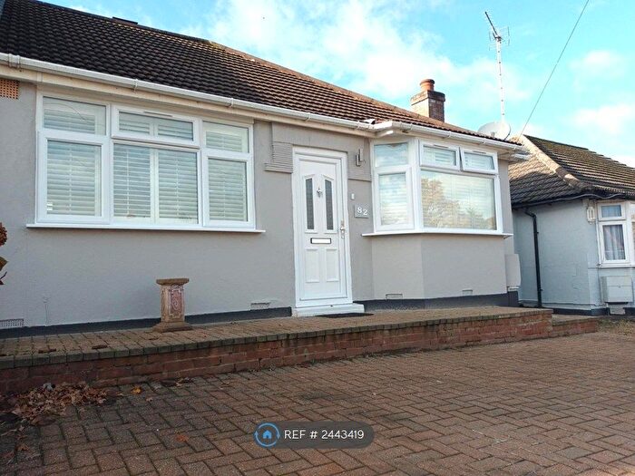 2 Bedroom Bungalow To Rent In Compton Place, Watford, WD19