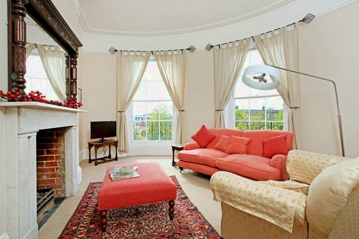 1 Bedroom Apartment To Rent In Central Winchester, SO22