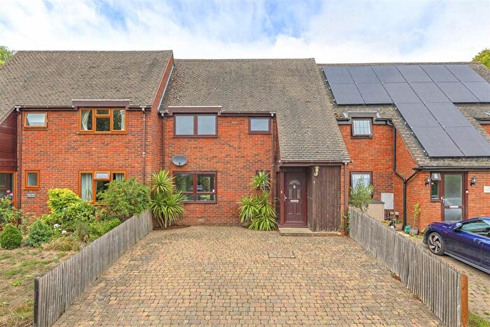 3 Bedroom Terraced House For Sale In Green Lane, Trottiscliffe, ME19