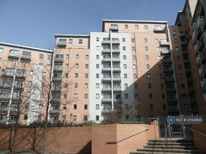 2 Bedroom Flat To Rent In Elmwood Lane, Leeds, LS2
