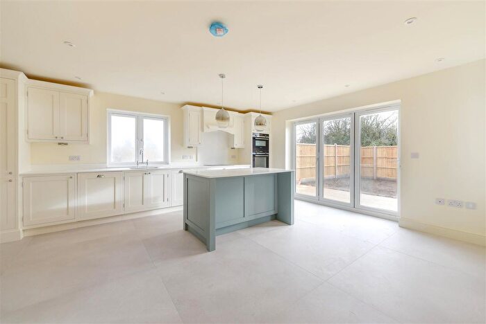 4 Bedroom Detached House For Sale In Long Street, Hanslope, Milton Keynes, MK19