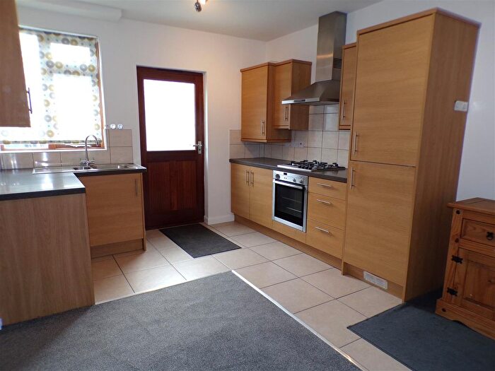 2 Bedroom Flat To Rent In Eastgate, Joy Street, Barnstaple, EX31