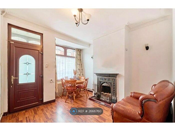 2 Bedroom Terraced House To Rent In King William Street, Stoke-On-Trent, ST6