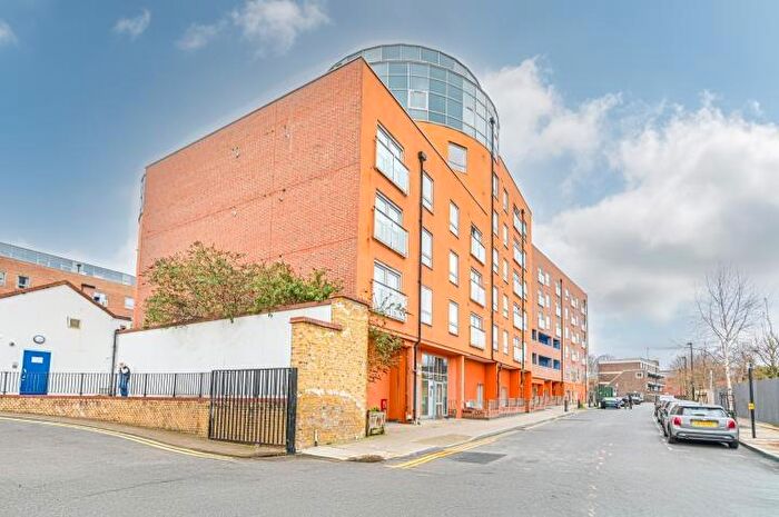 2 Bedroom Flat For Sale In Len Bishop Court, Schoolhouse Lane, London, E1W