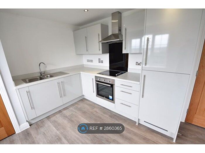 1 Bedroom Flat To Rent In Sycamore Court, Luton, LU2