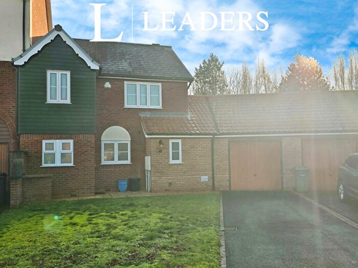 3 Bedroom Terraced House To Rent In Park Lane, LN1