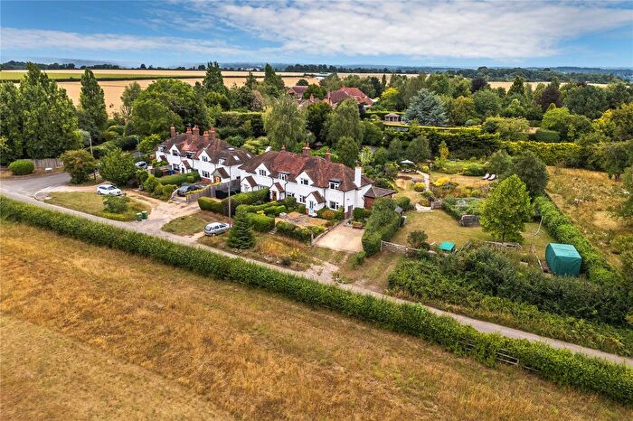 3 Bedroom End Of Terrace House For Sale In Upper Culham Road, Cockpole Green, Wargrave, Reading, RG10