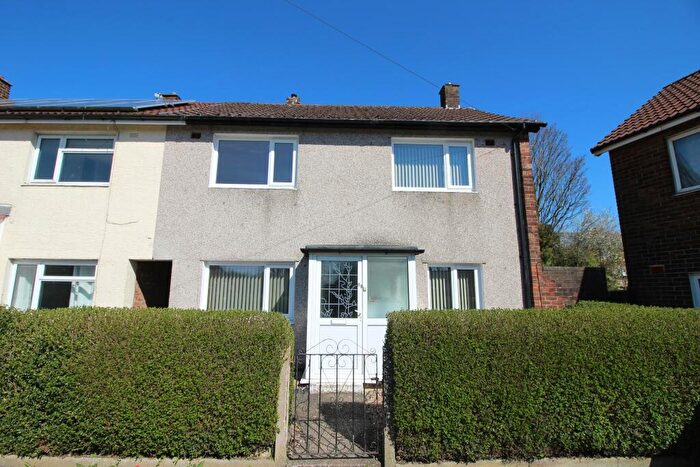 3 Bedroom End Of Terrace House For Sale In Kenyon Way, Little Hulton, M38