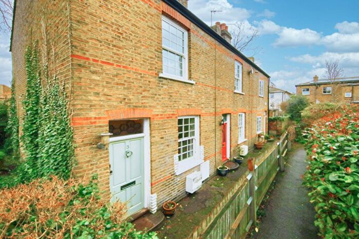 2 Bedroom End Of Terrace House For Sale In Hesley Cottages, High Street, KT1