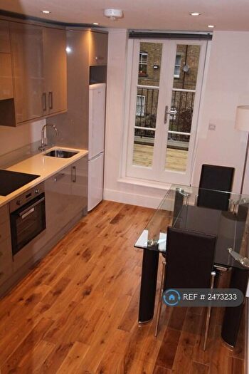 Studio To Rent In Oswin Street, London, SE11