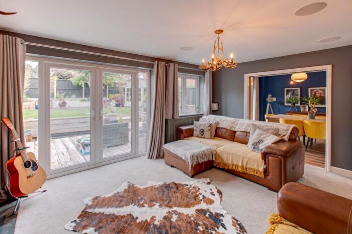 4 Bedroom Detached House For Sale In Miller Close, Bromsgrove, Worcestershire, B60
