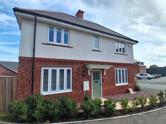 3 Bedroom Detached House For Sale In Hopper Avenue, Stratford-upon-Avon, CV37