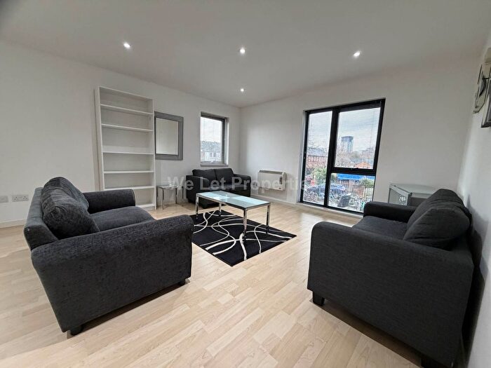 2 Bedroom Flat To Rent In Quay, Salford, M5