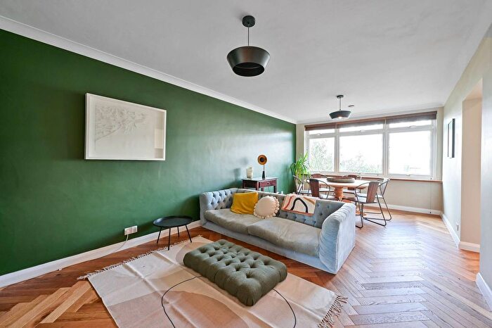 2 Bedroom Flat To Rent In Kersfield Road, Putney, London, SW15