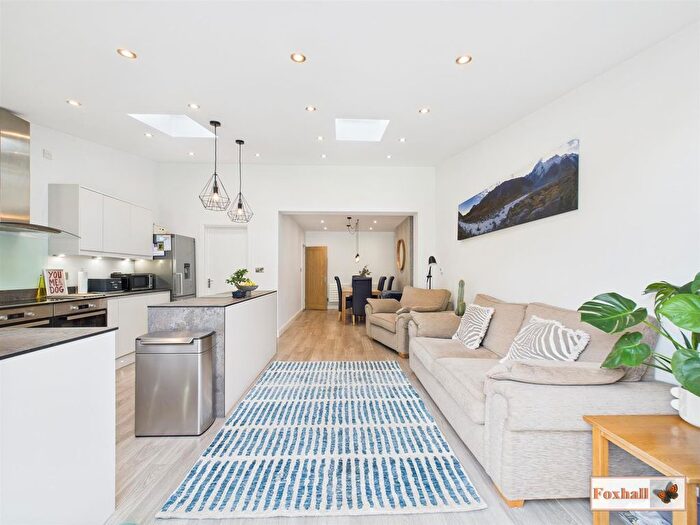 3 Bedroom Semi-Detached House For Sale In Dorset Close, Ipswich, IP4