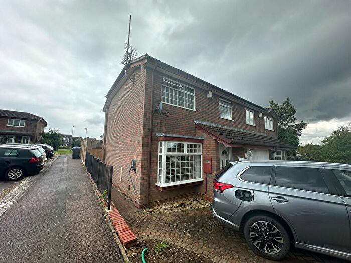 3 Bedroom Semi-Detached House To Rent In Shard Close, Northampton, NN4