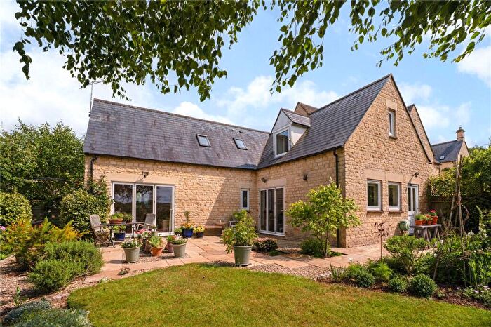 4 Bedroom Terraced House For Sale In The Paddocks, Bourton-on-the-Water, Cheltenham, Gloucestershire, GL54