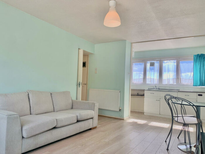 1 Bedroom Flat To Rent In Mitcham, CR4