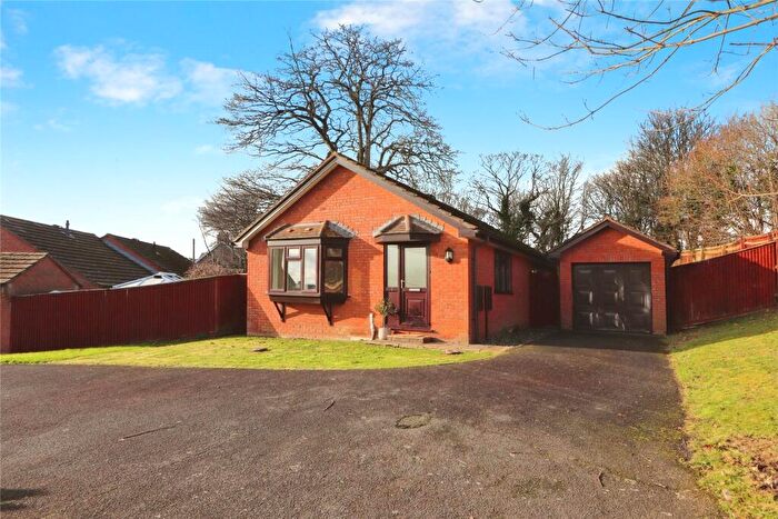 3 Bedroom Bungalow For Sale In Hanson Park, Northam, Bideford, EX39