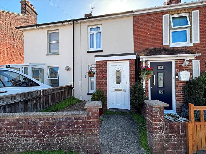 2 Bedroom Terraced House For Sale In Gordon Road, Fareham, Hampshire, PO16