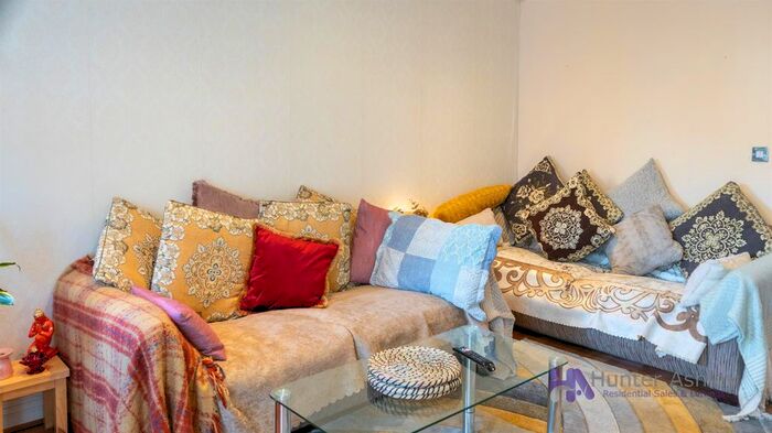 3 Bedroom Terraced House To Rent In Huxley Close, Wexham, SL3