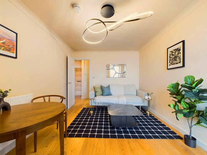 1 Bedroom Flat To Rent In Macklin Street, London, WC2B