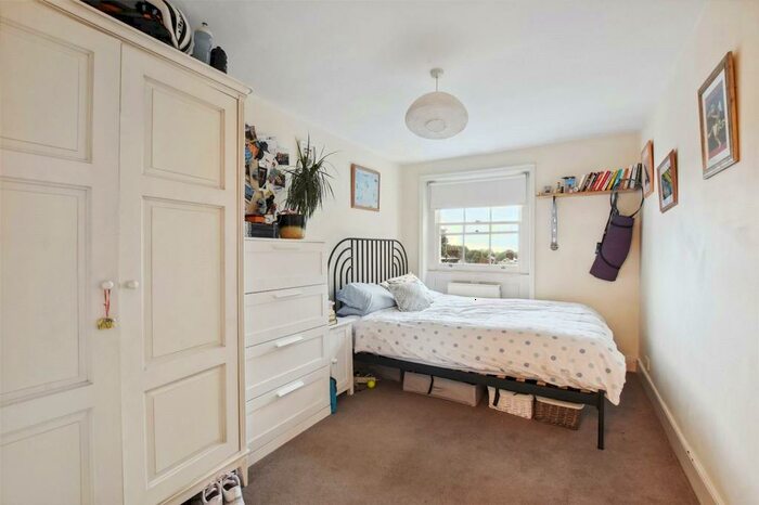 2 Bedroom Apartment To Rent In Highbury Park, London, N5