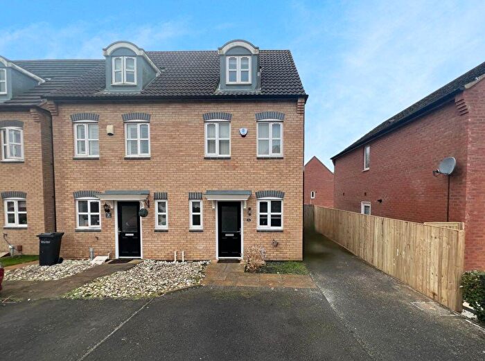 3 Bedroom Semi-Detached House To Rent In Pipistrelle Way, Oadby, LE2