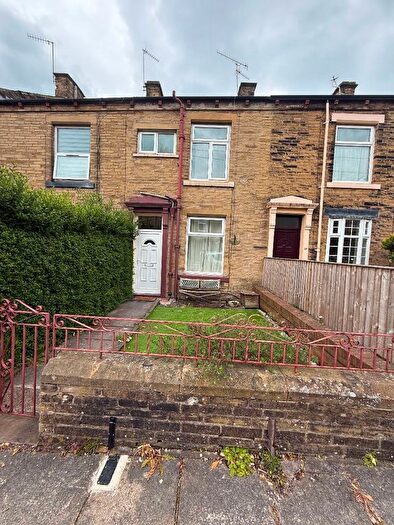 2 Bedroom Terraced House To Rent In Silverdale Road, Bradford, BD5