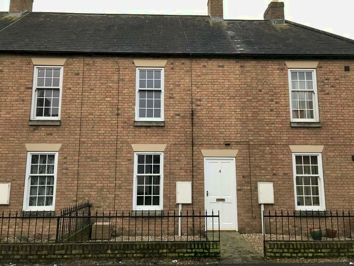 3 Bedroom Terraced House To Rent In Hamilton Road, Alford, Lincs, LN13