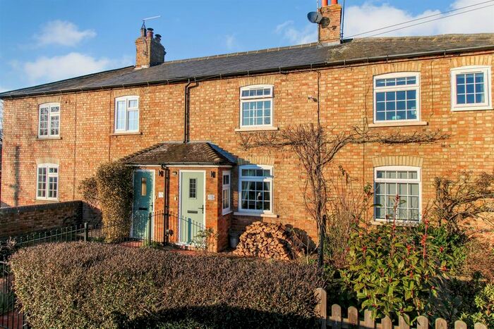 2 Bedroom Property For Sale In Main Road, Astwood, Newport Pagnell, MK16