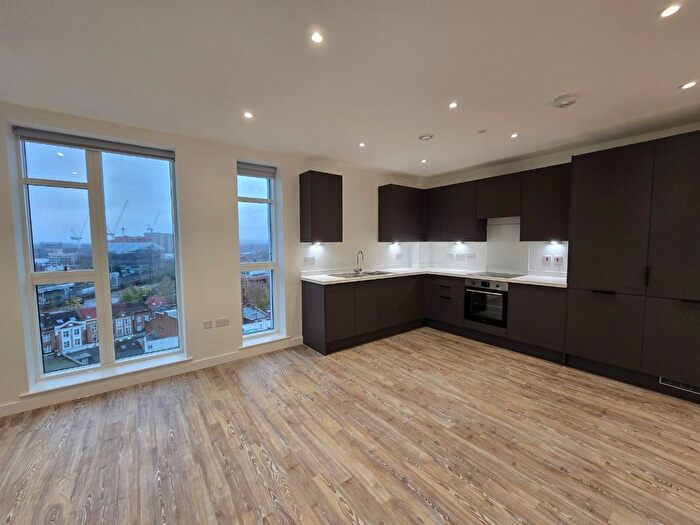 2 Bedroom Flat To Rent In Culvert East House, Masons Avenue, Harrow, Greater London, HA3