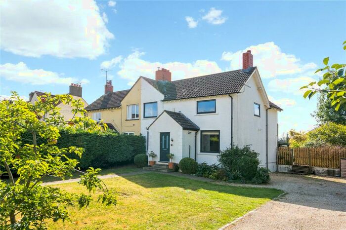 4 Bedroom Semi-Detached House For Sale In Chippenham Road, Marshfield, SN14