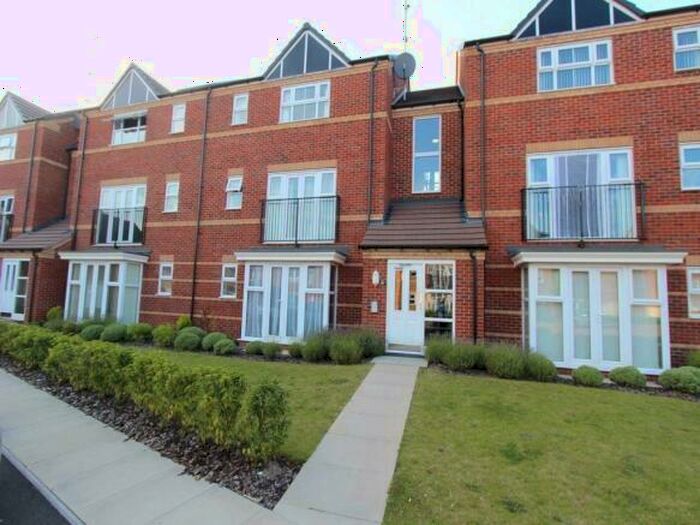 2 Bedroom Flat To Rent In Coopers Meadow, Keresley End, Coventry, CV7