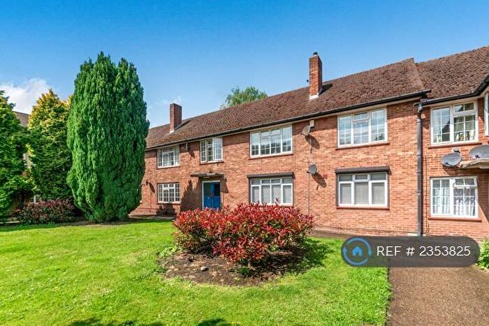 2 Bedroom Flat To Rent In Perry Street Gardens, Chislehurst, BR7