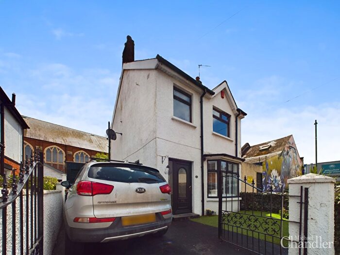 3 Bedroom Detached House For Sale In Loopland Park, Belfast, BT6