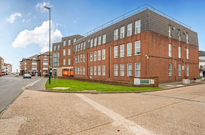 1 Bedroom Flat For Sale In Lyon Street, Harfield Court Lyon Street, PO21