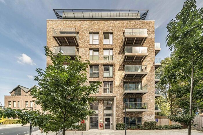 3 Bedroom Flat For Sale In Ironworks Way, East Ham, E13