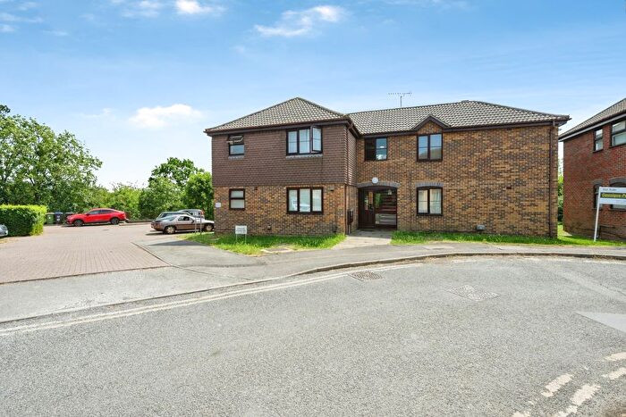 Studio For Sale In Teazlewood Park, Leatherhead, Surrey, KT22