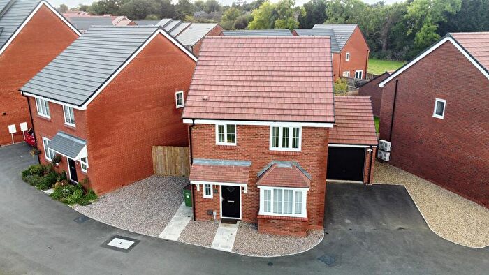 3 Bedroom Detached House To Rent In Bossu Drive, Oadby, LE2