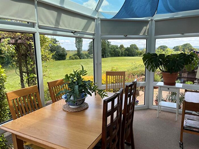 3 Bedroom Detached Bungalow For Sale In Forts Orchard, Chilthorne Domer, BA22