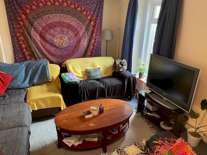 5 Bedroom Property To Rent In Gower Road, Sketty, Swansea, SA2