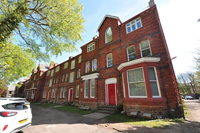 3 Bedroom Flat For Sale In Park Terrace, Crosby, L22