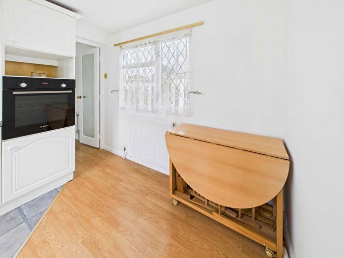 1 Bedroom Property To Rent In West Park Homes, Darrington, WF8